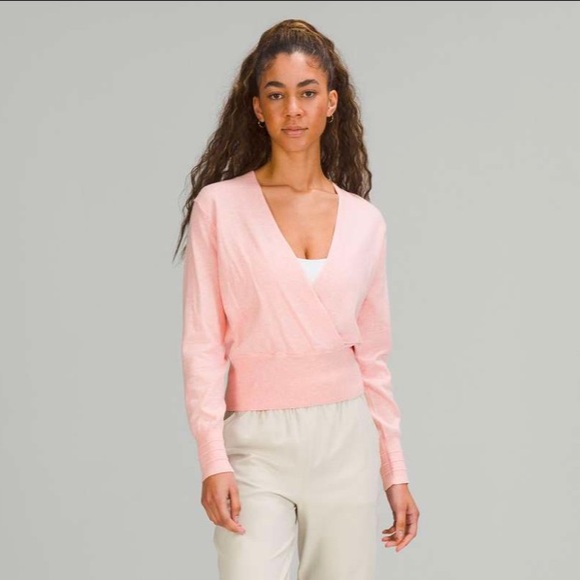 lululemon athletica Sweaters - Lululemon Crossover Ribbed Waist Sweater